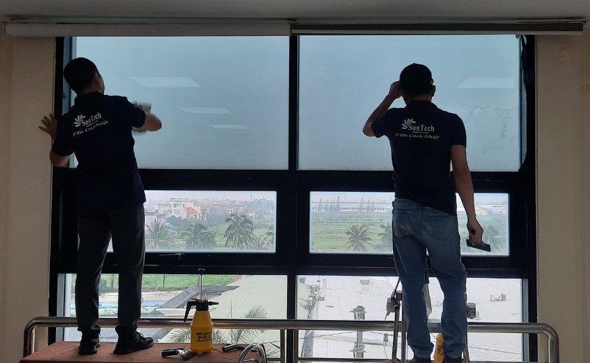 Phim cách nhiệt SunTech: UV400 - 30BK
